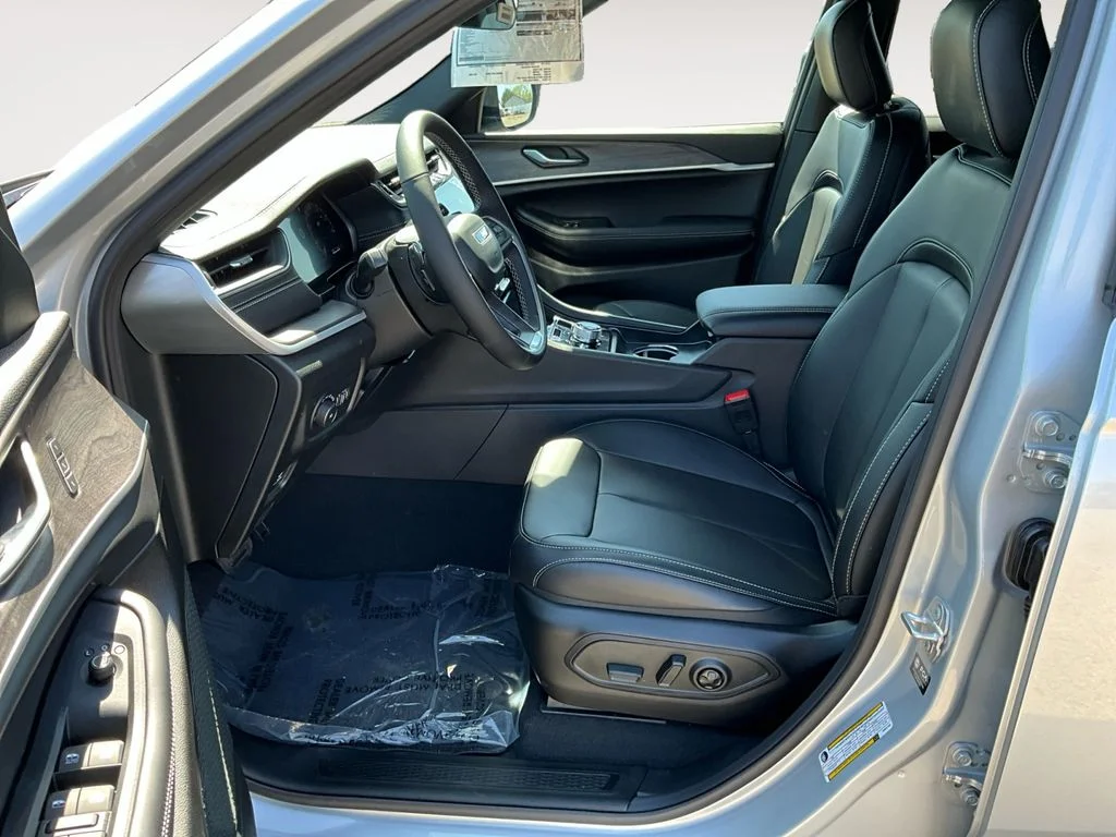 2025 Jeep Grand Cherokee Limited - Photo 10