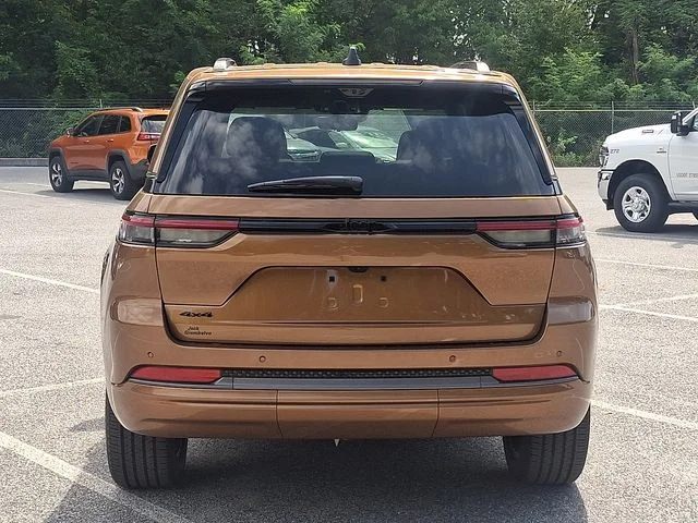New 2027 Brown Jeep Limited Reserve image 3