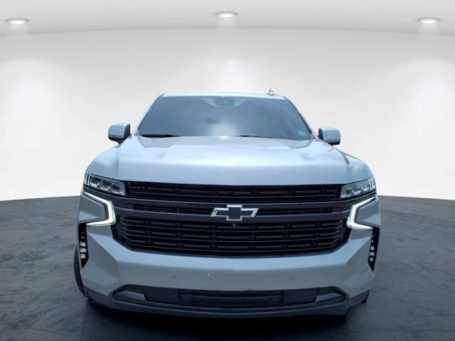 Used 2023 Gray Chevrolet RST image 4