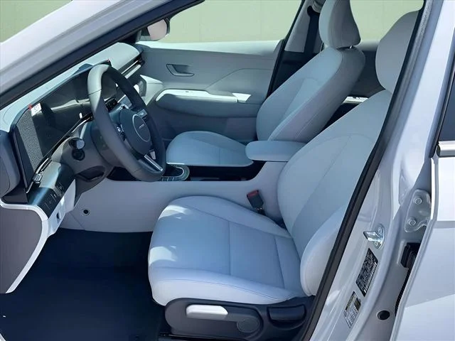 Used 2026 Gray Hyundai SEL Sport image 4