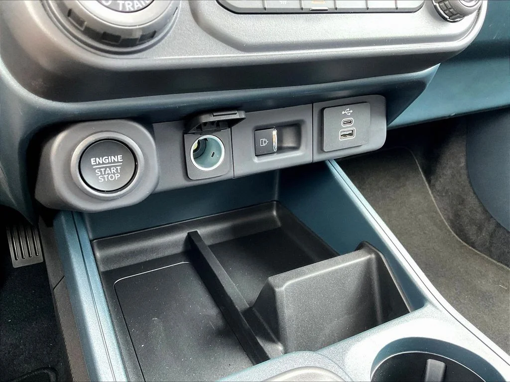 New 2026 Space White Metallic Ford Lariat® image 23