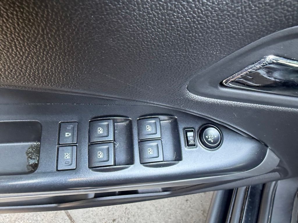 Used 2018 Graphite Metallic Chevrolet ZR2 image 11