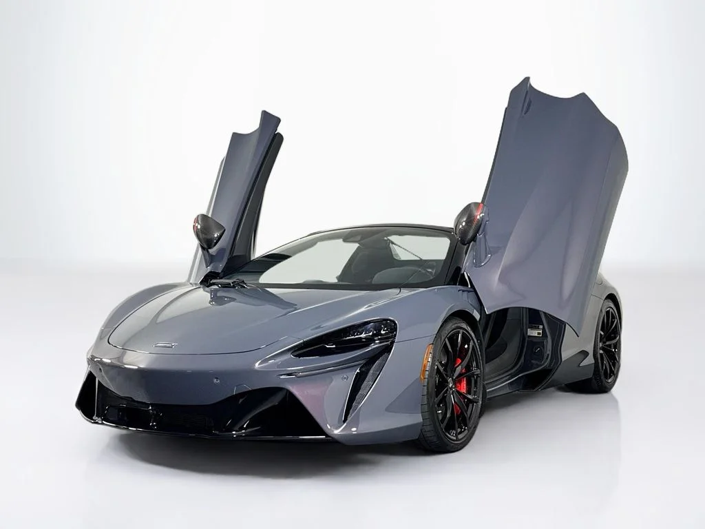 New 2026 Lava Gray McLaren Spider image 23
