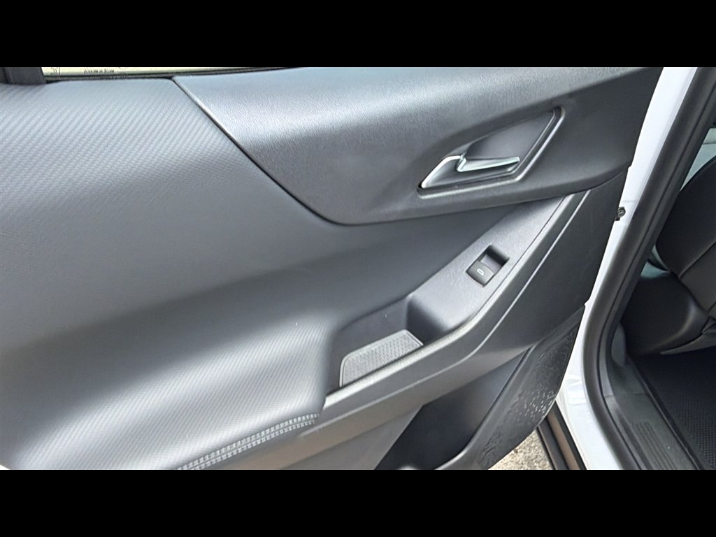 2027 Chevrolet Equinox LT - Photo 22