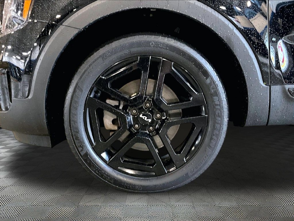 Used 2024 Black Kia SX X-Line image 7
