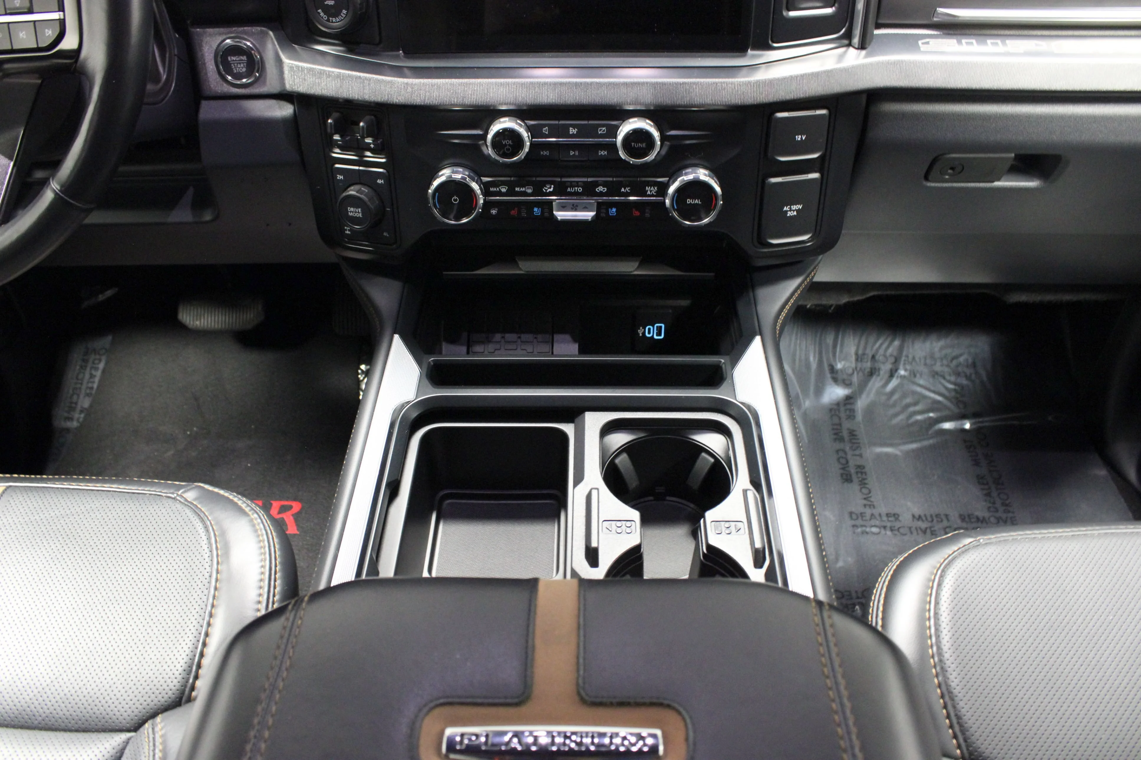 Used 2024 Agate Black Metallic Ford Platinum image 23