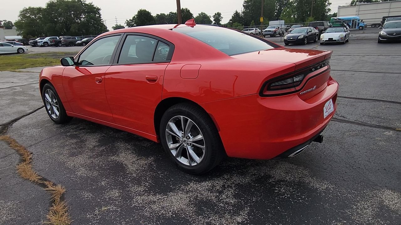 Used 2022 Red Dodge SXT image 6
