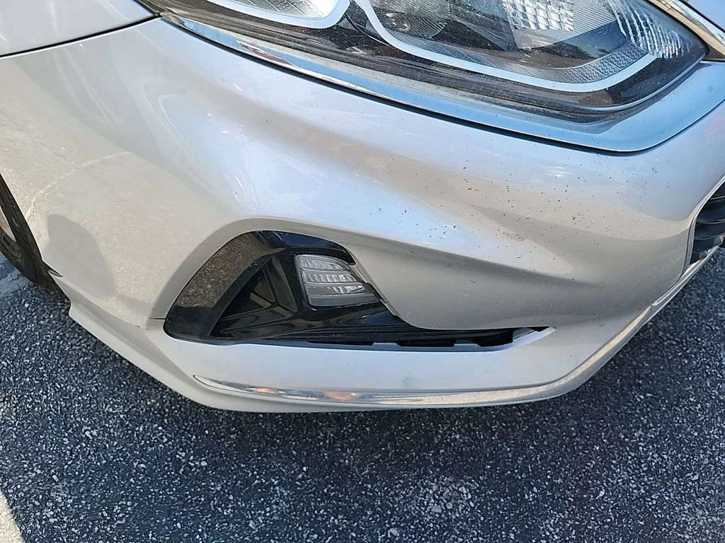 Used 2019 Silver Hyundai SE image 26