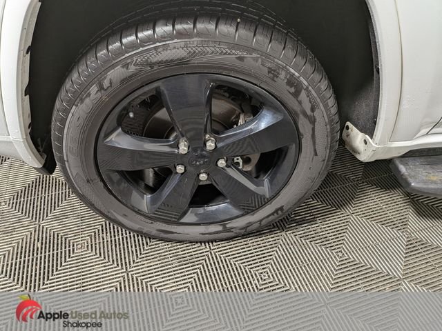 Used 2015 White Jeep Altitude image 40
