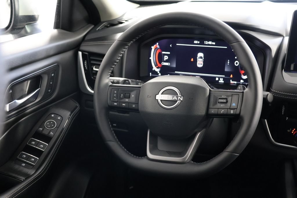 Used 2025 Gold Nissan SL image 10