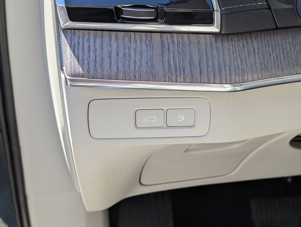 Certified Used 2023 Blue Volvo Ultimate image 17