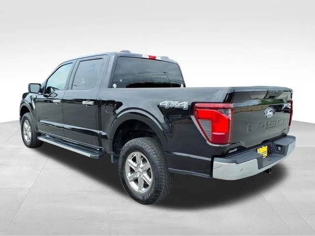 Used 2025 Black Ford XLT image 9