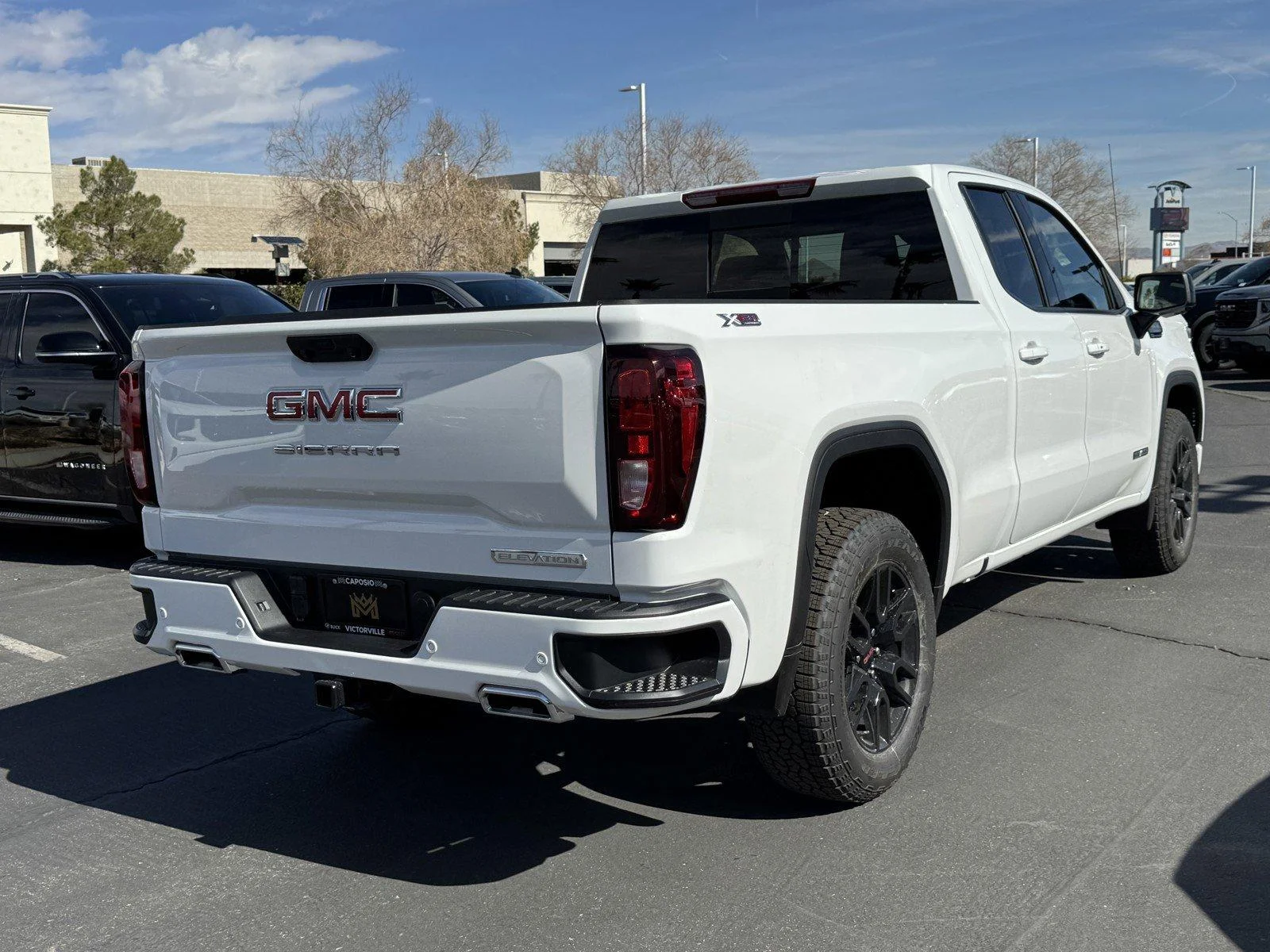 New 2025 Summit White GMC Elevation image 6
