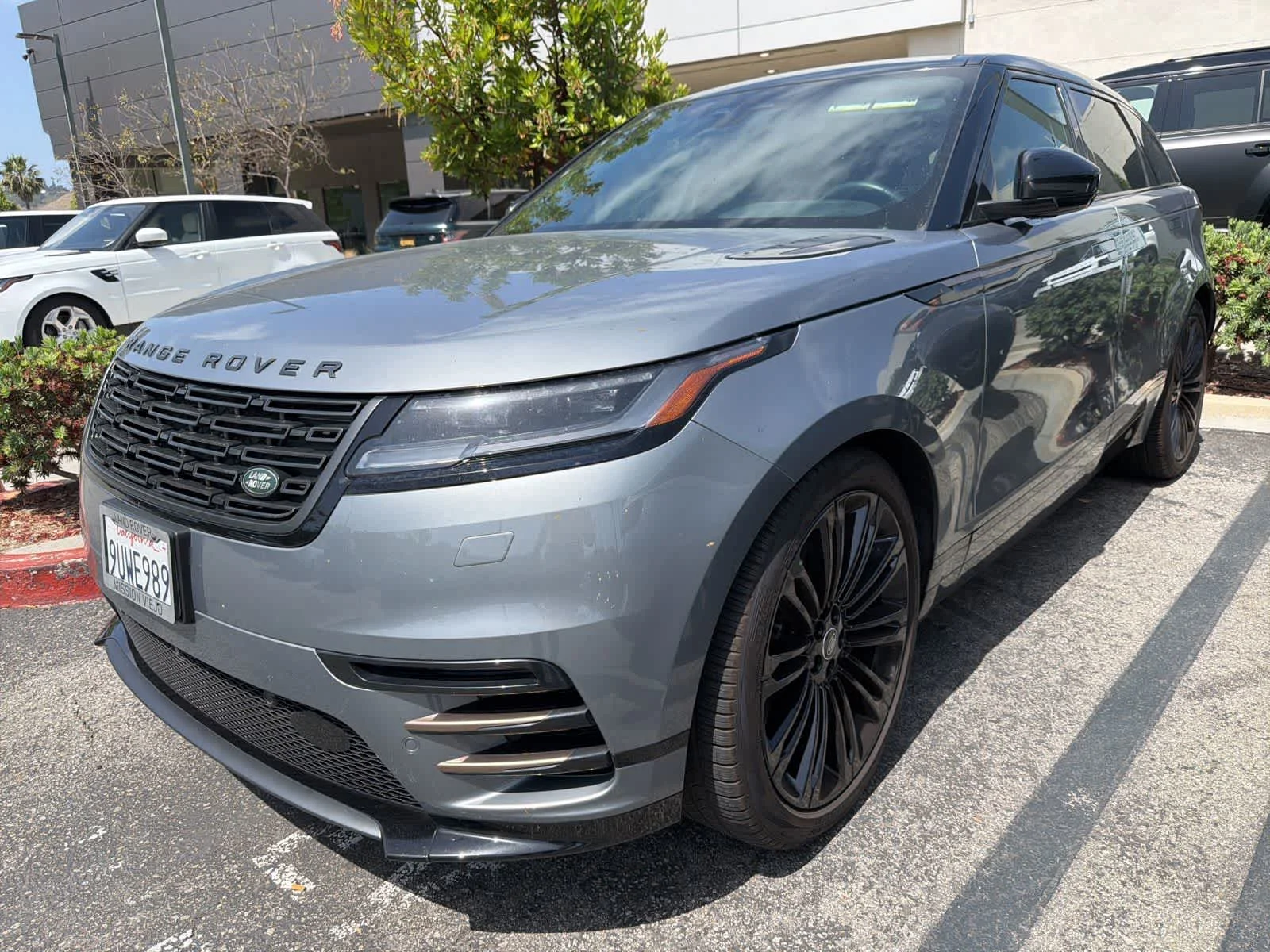 2025 Land Rover Range Rover Velar P400 Dynamic HSE's photo