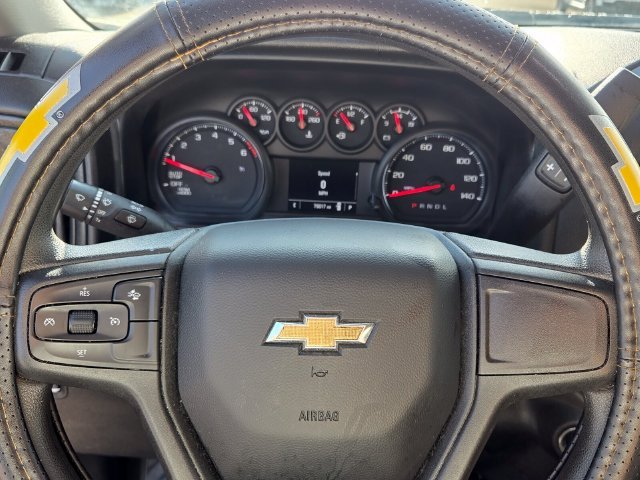 Used 2023 Gray Chevrolet Custom image 27
