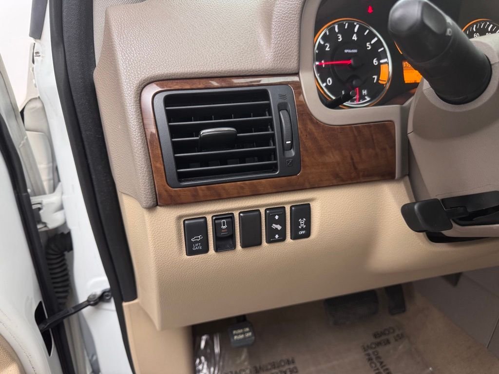 Used 2015 Pearl White Nissan Platinum image 21