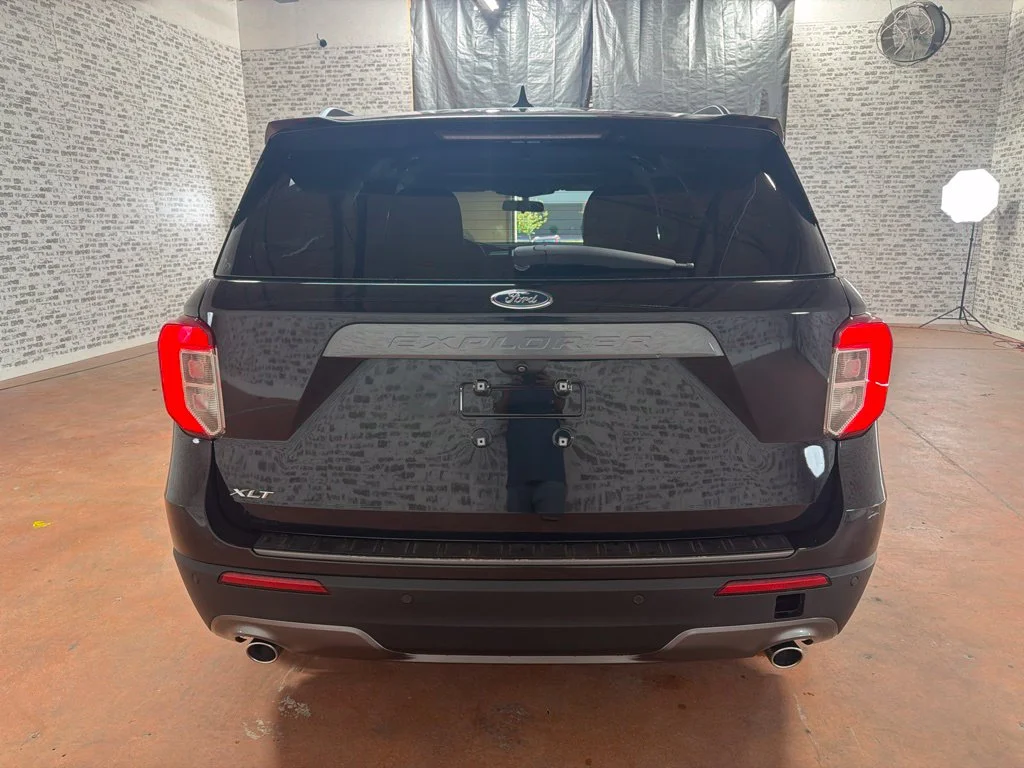 Used 2021 Agate Black Metallic Ford XLT image 6