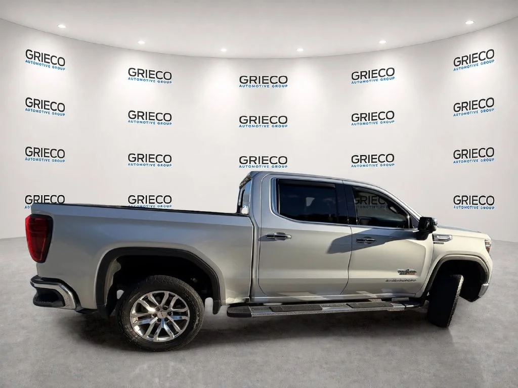 Used 2021 Silver GMC SLT image 8