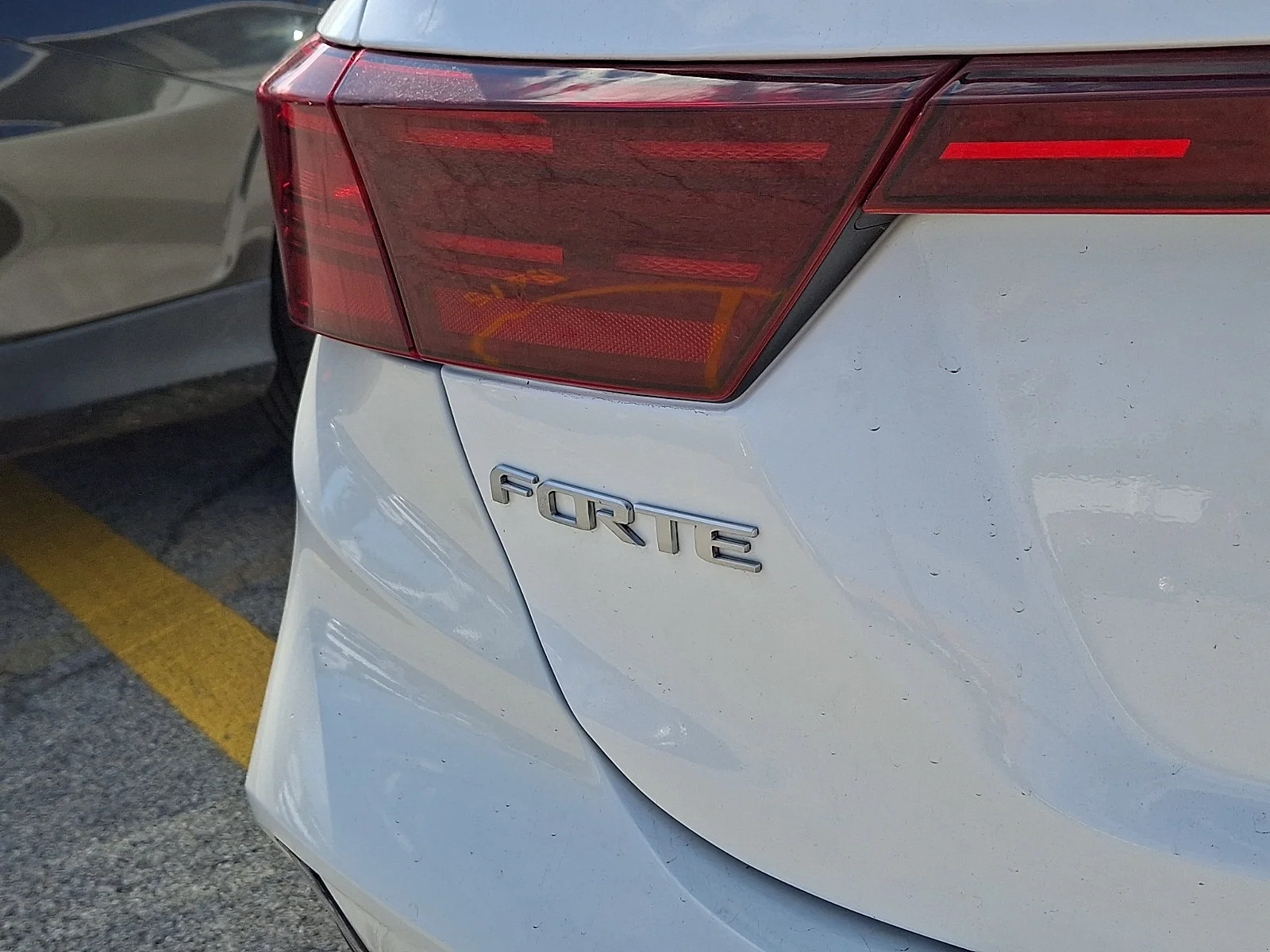 Certified Used 2022 White Kia GT-Line image 13