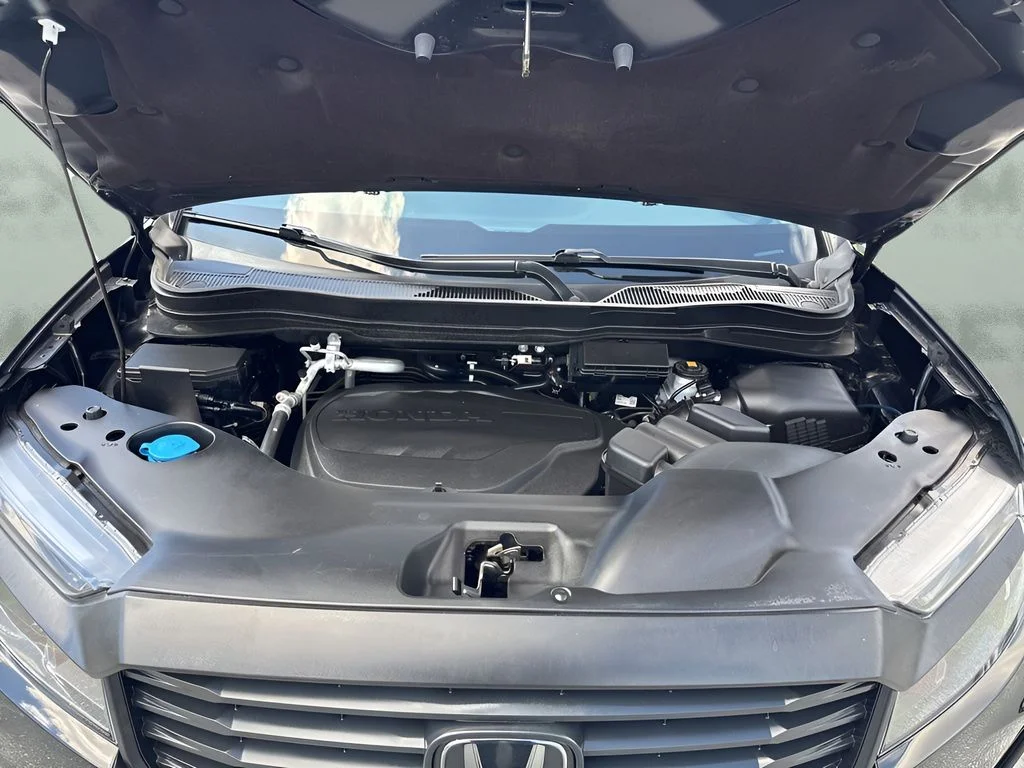 Used 2023 Black Honda RTL image 27