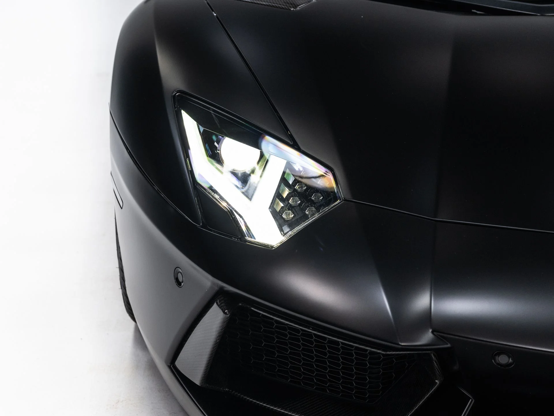Used 2014  Lamborghini Roadster image 101