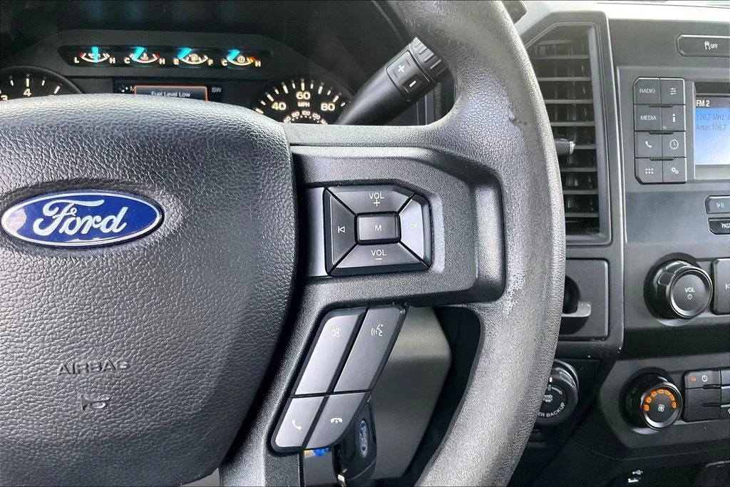 Used 2019 White Ford XL image 18