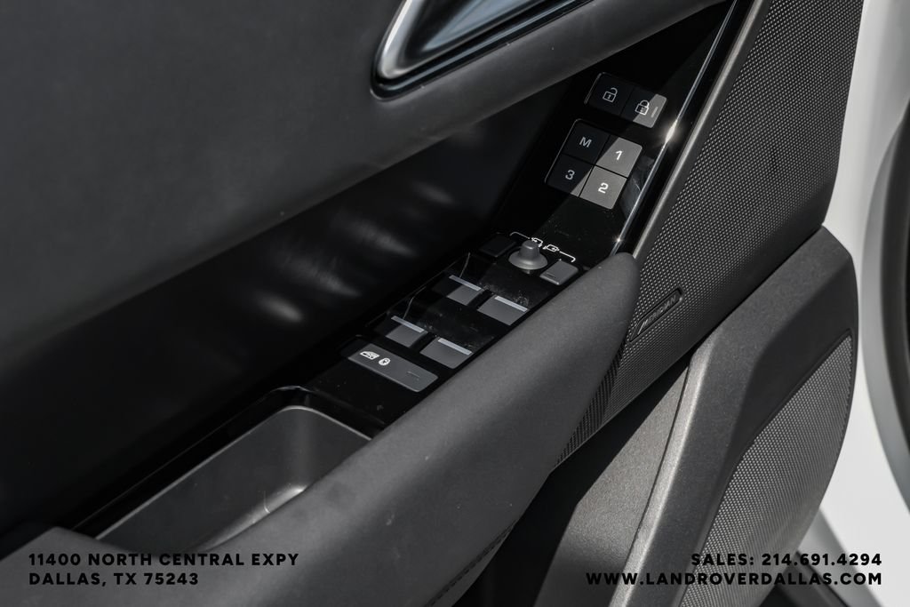 2026 Land Rover Range Rover Velar S - Photo 36