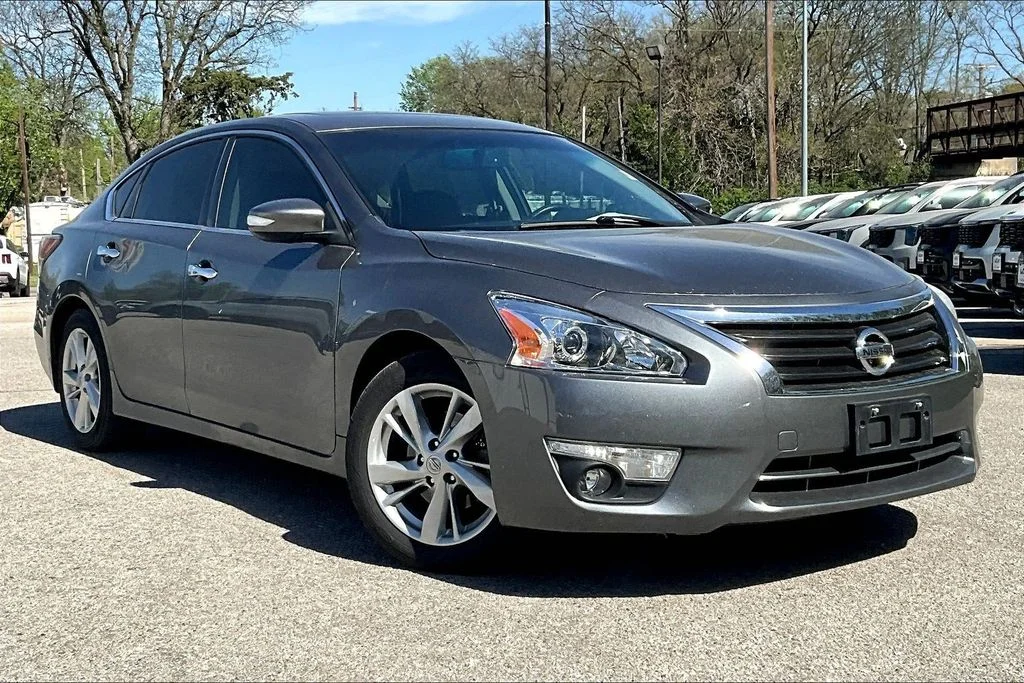 Used 2015 Nissan Altima SL with VIN 1N4AL3APXFN376957 for sale in Lincoln, NE