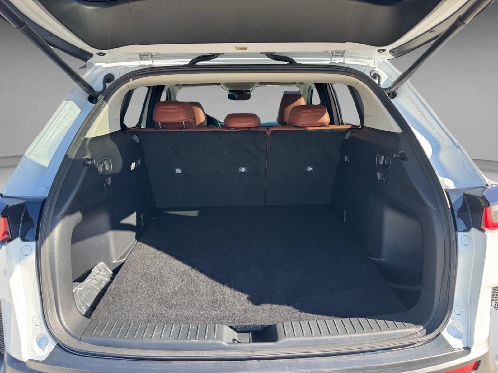 Used 2025 Wind Chill Pearl Mazda 2.5 Turbo Premium Plus Package image 28