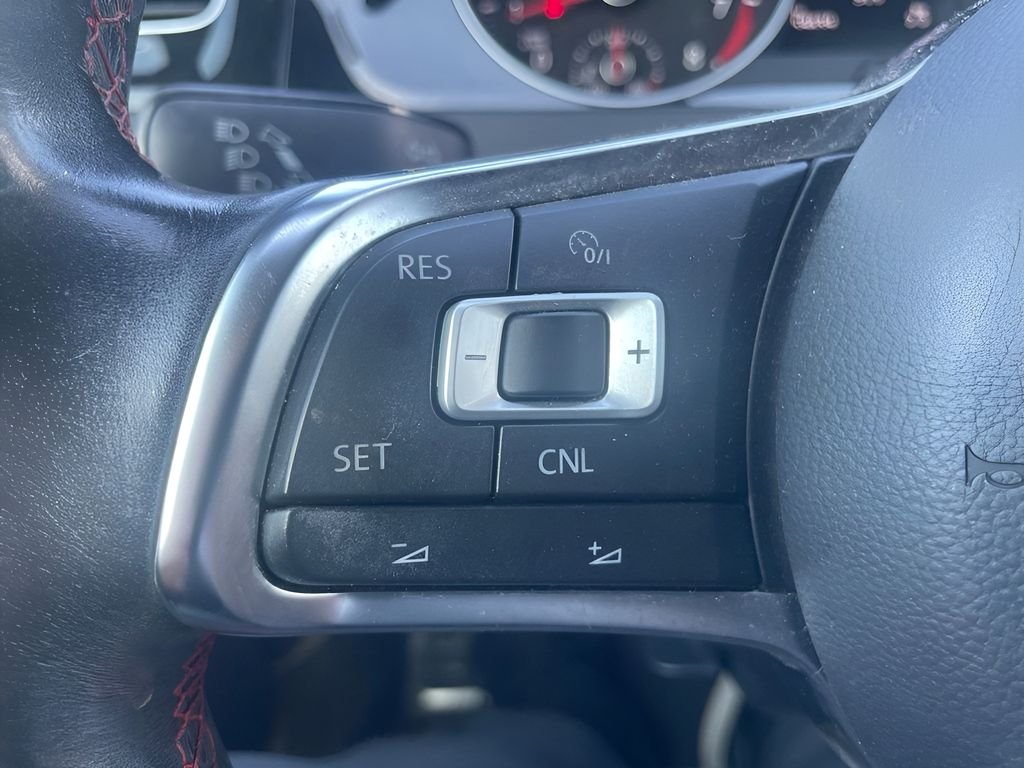 Used 2018 White Volkswagen 2.0T S image 21
