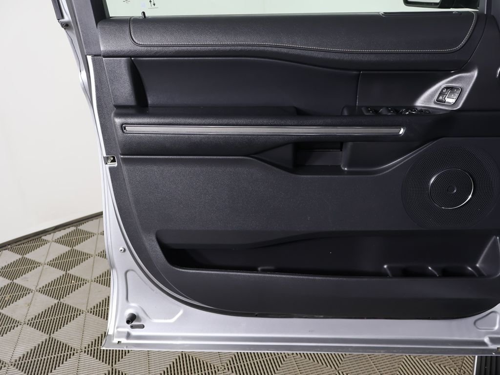 2022 Ford Expedition XLT - Photo 23
