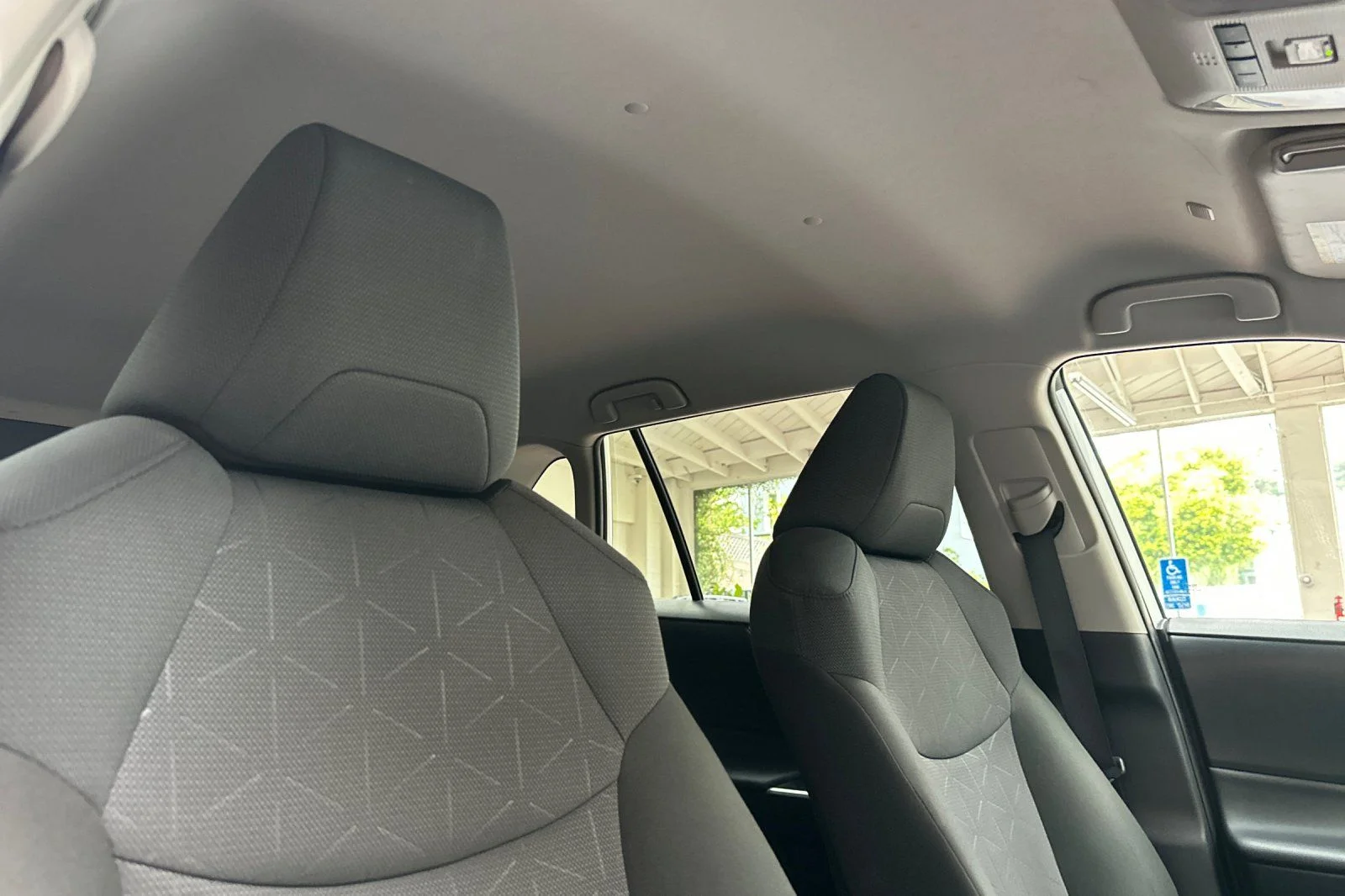 Used 2025 White Toyota XLE image 22