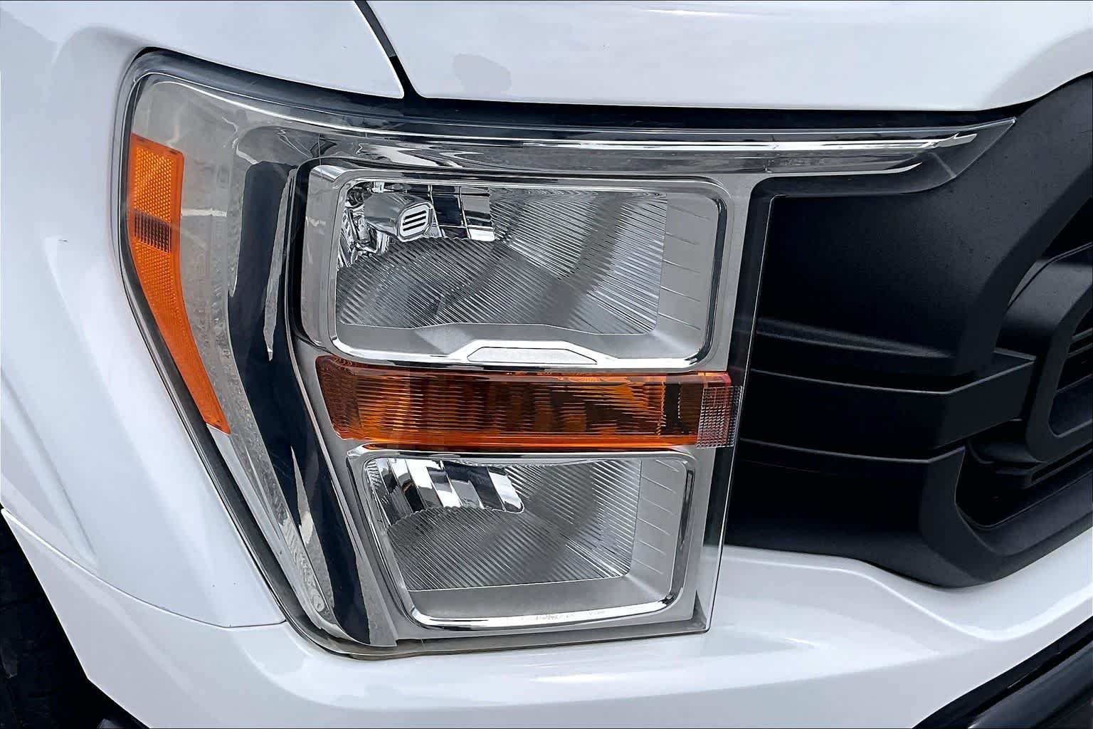 Used 2022 Oxford White Ford XL image 28