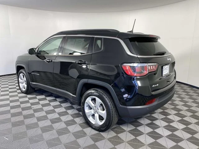 Used 2018 Black Jeep Latitude image 6
