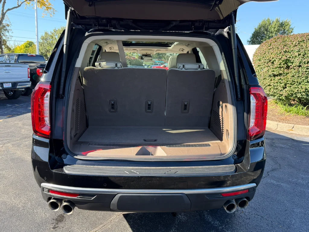 2023 GMC Yukon Denali - Photo 9