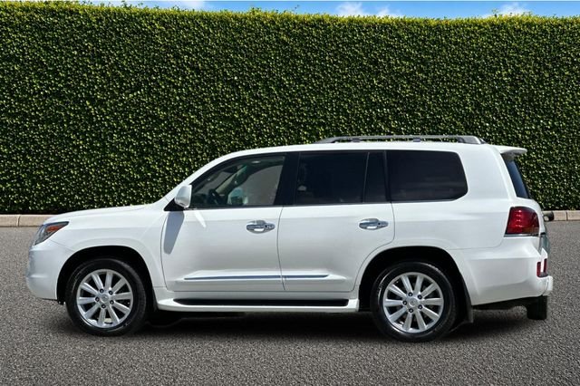 Used 2011 White Lexus 570 image 7