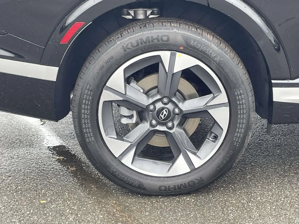New 2026 Black Hyundai Limited image 7