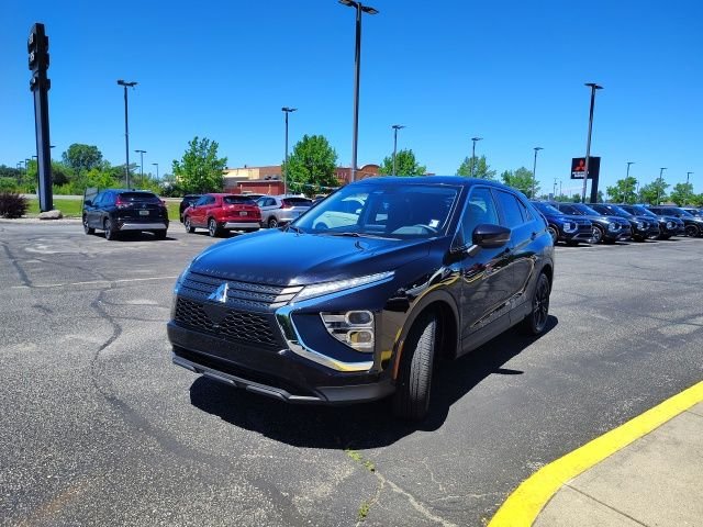 Used 2024 Black Mitsubishi LE image 3
