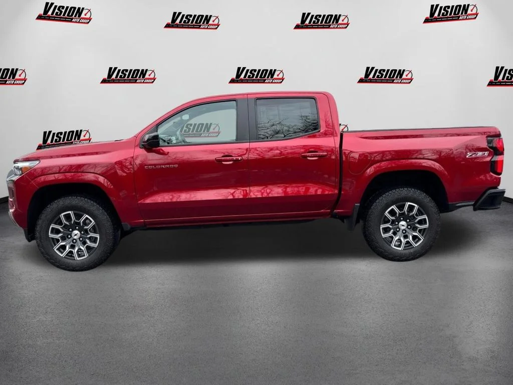 Used 2023 Red Chevrolet Z71 image 8