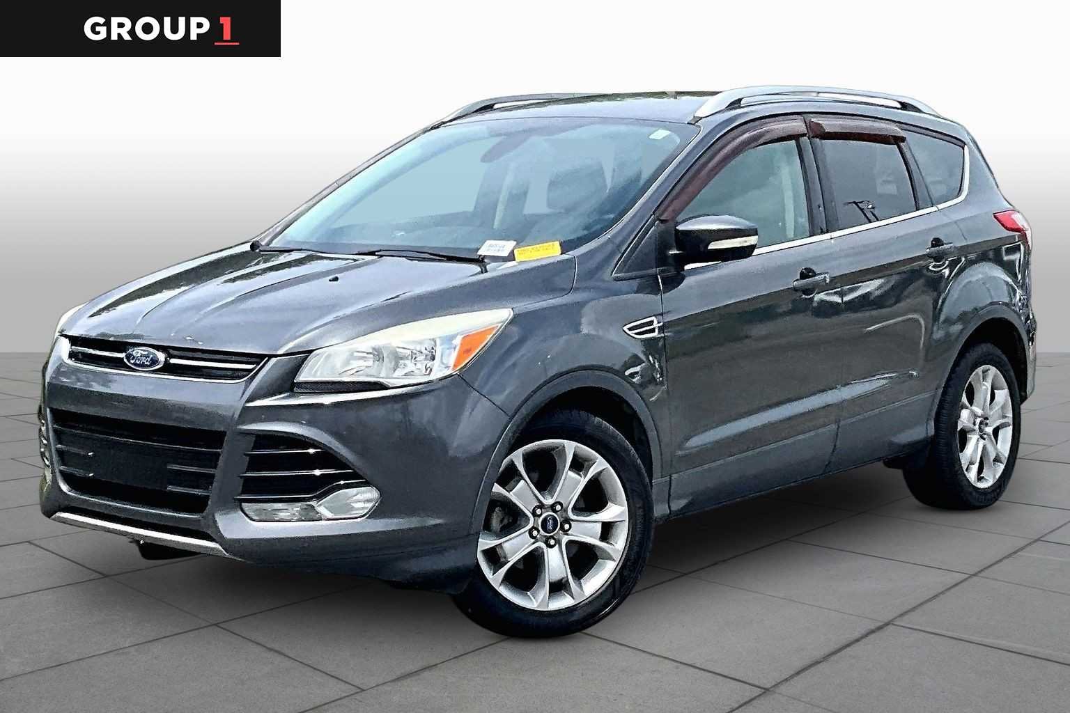 2015 Ford Escape Titanium's photo