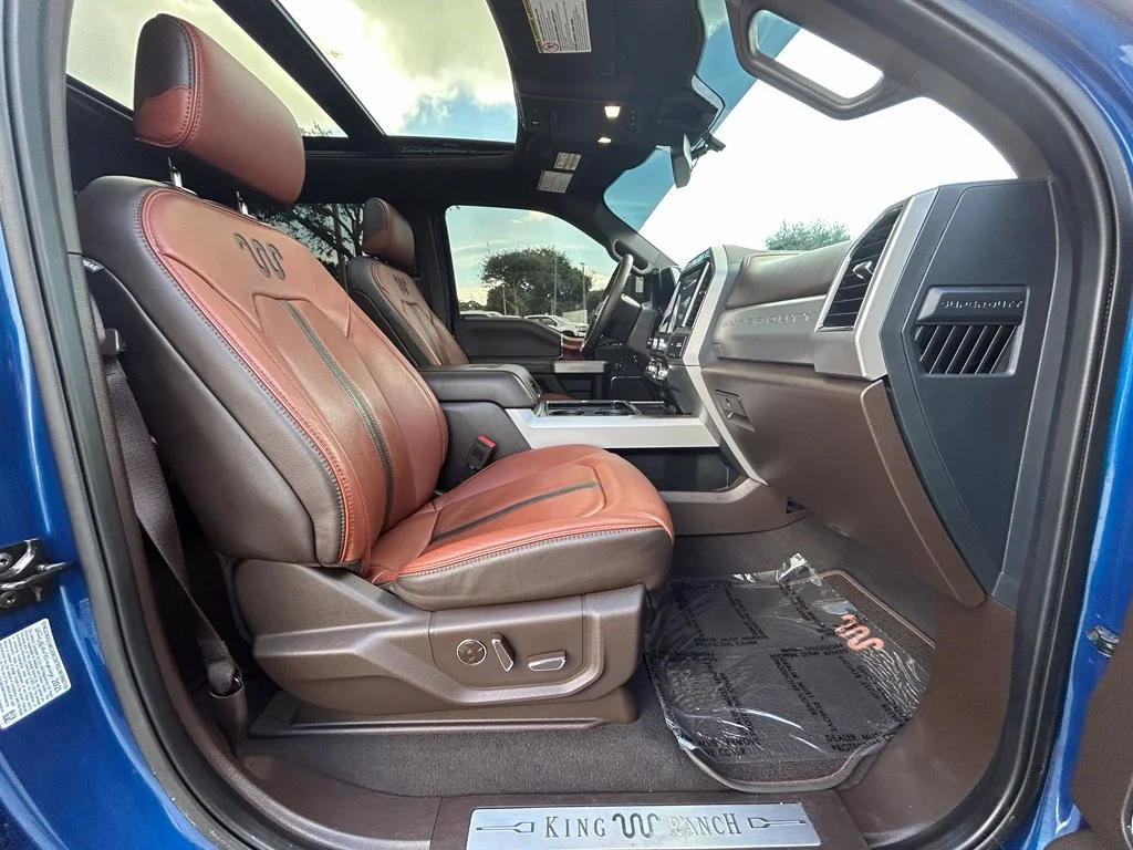 Used 2022 Blue Metallic Ford King Ranch image 29