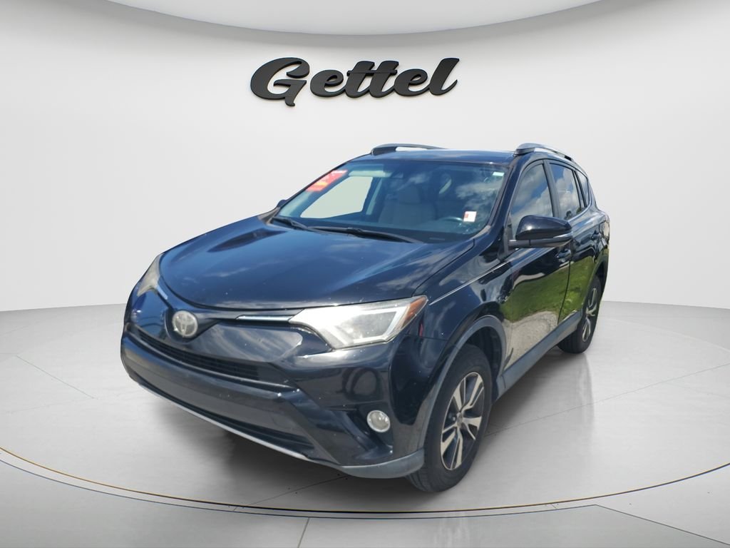 2018 Toyota RAV4 XLE's photo