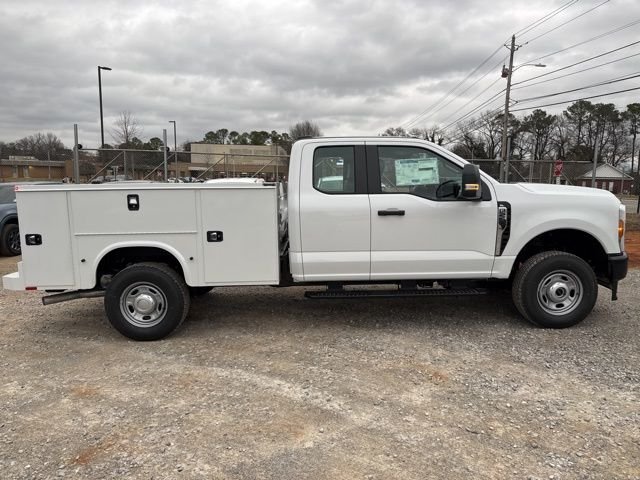 New 2026 Oxford White Ford XL image 6