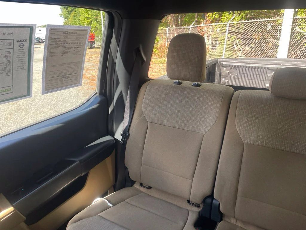 Used 2023 Black Ford XLT image 11