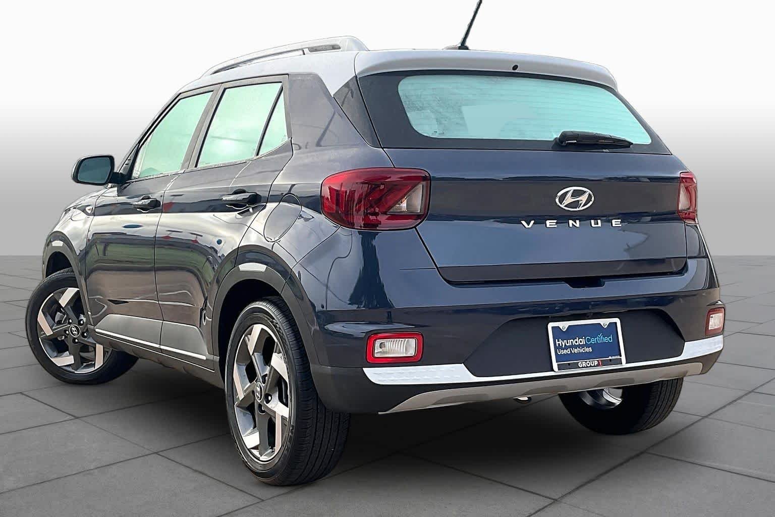 Used 2025 Denim w/White Roof Hyundai Limited image 12