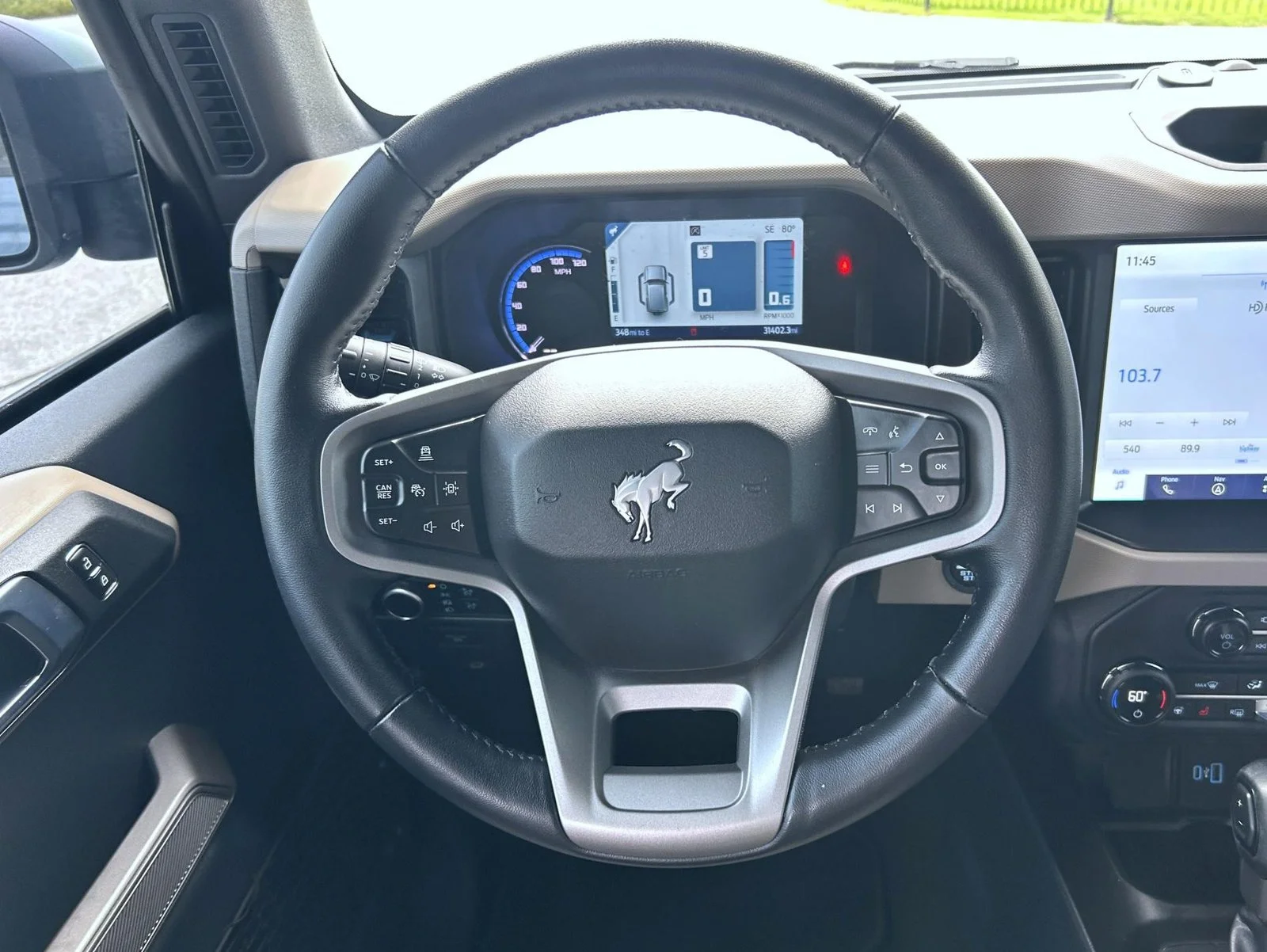 Used 2023 Gray Ford Wildtrak image 11