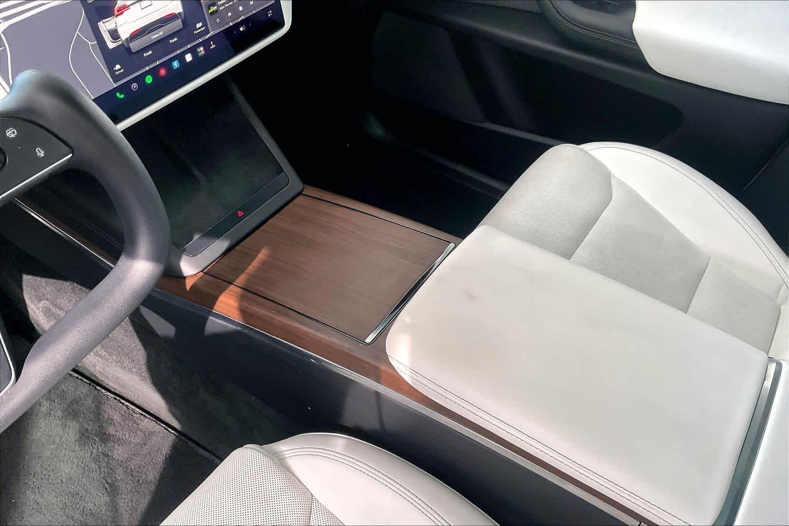 Used 2022 Pearl White Multi-Coat Tesla  image 16
