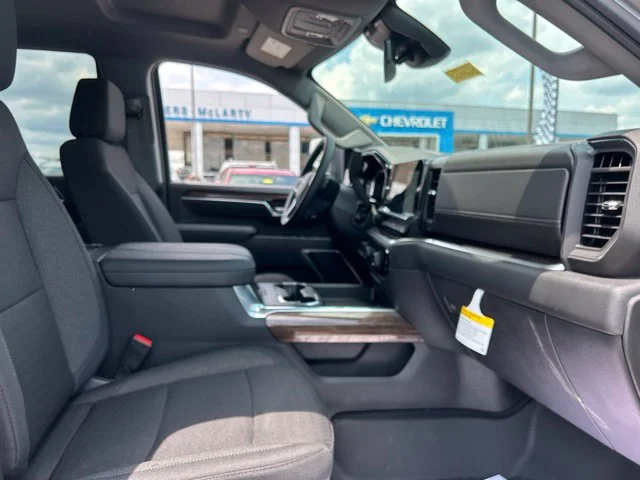 Used 2026 SELECT Chevrolet LT image 34