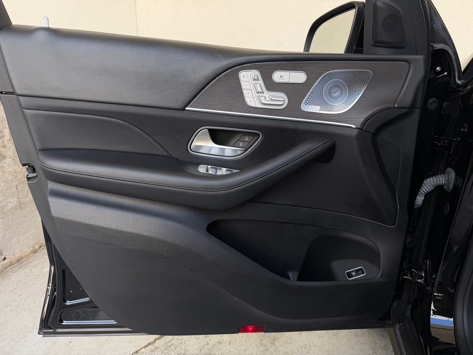 Certified Used 2023 Black Mercedes-Benz GLE 350 image 21