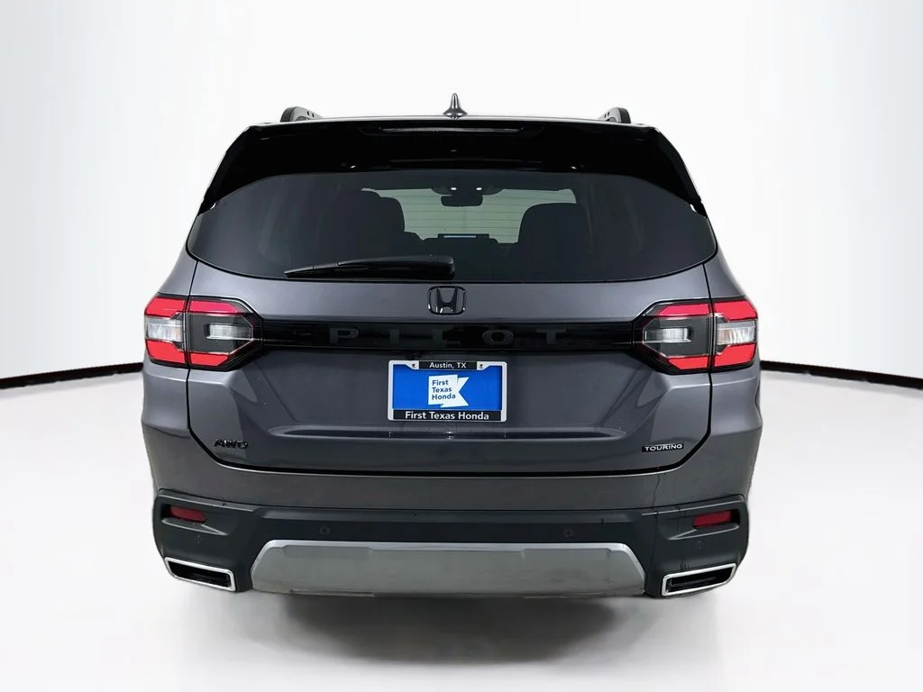 New 2026 Modern Steel Metallic Honda Touring image 6